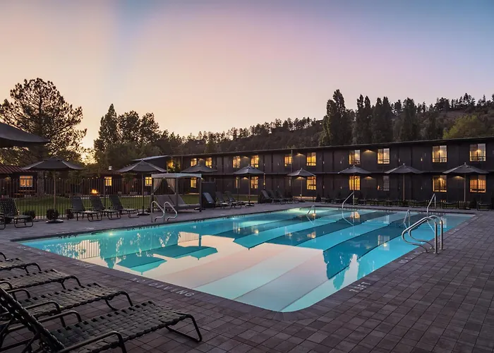 5 star hotels High Country Motor Lodge - Near Nau And Downtown